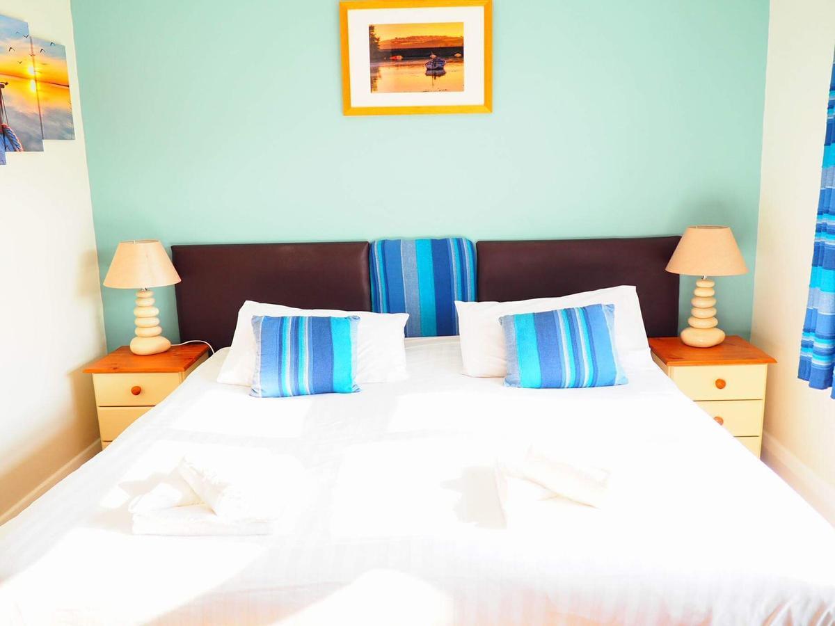 Sun Bay Hotel คิงส์บริดจ์ ภายนอก รูปภาพ
